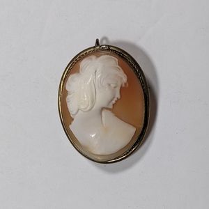 Vintage Round Faced Carved Shell Cameo Silver Tone